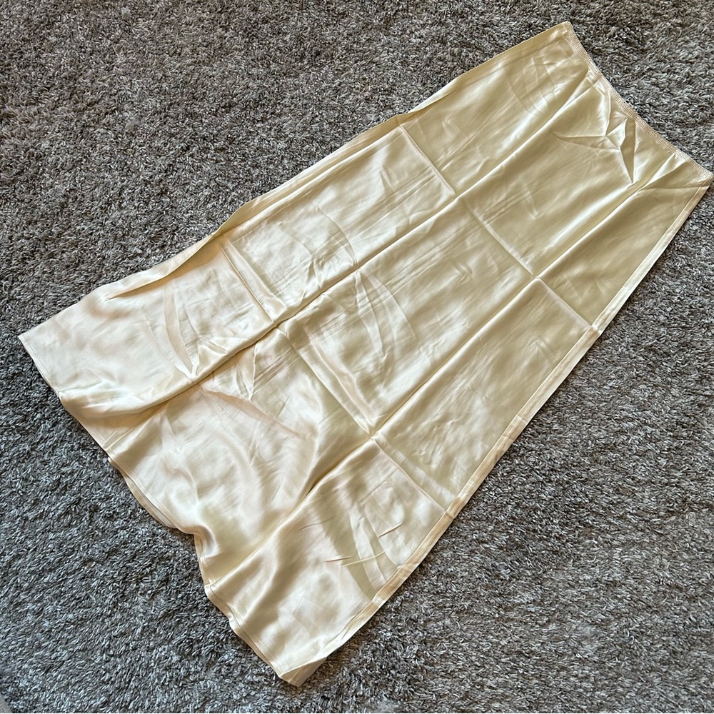 Reformation Layla Silk Midi Skirt - Sugar - Picture 5 of 11